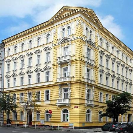 Hotel Assenzio Prague Ngoại thất bức ảnh