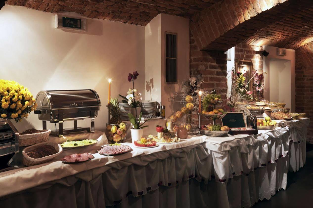 Hotel Assenzio Prague Ngoại thất bức ảnh