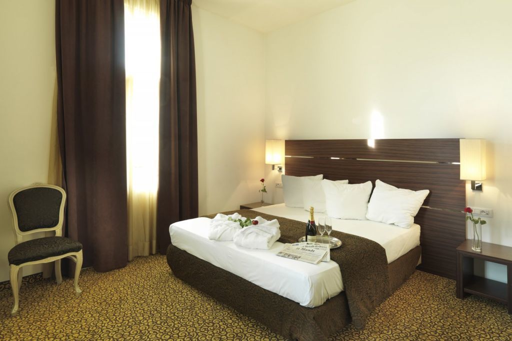 Hotel Assenzio Prague Ngoại thất bức ảnh
