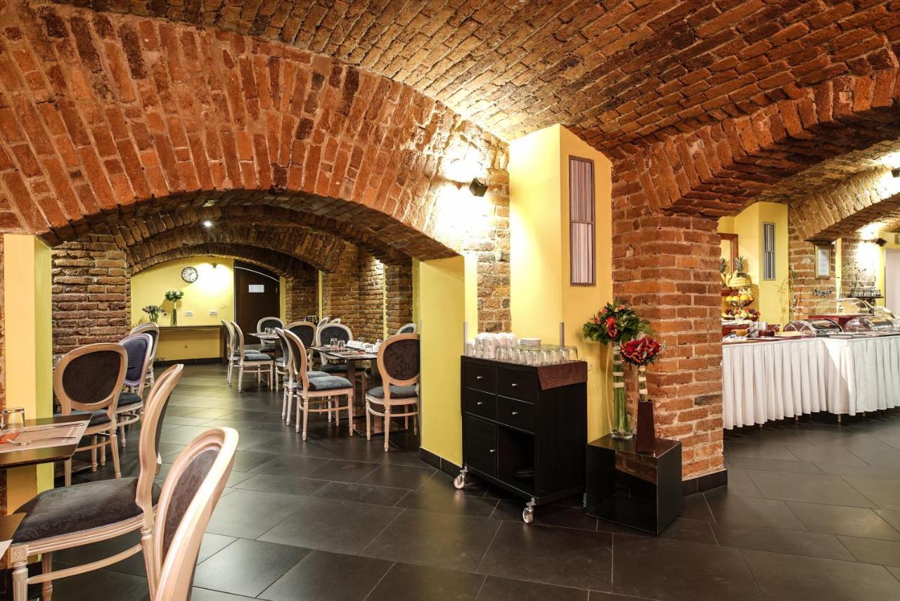 Hotel Assenzio Prague Ngoại thất bức ảnh