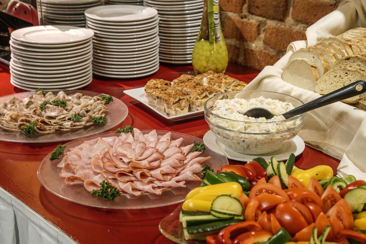 Hotel Assenzio Prague Ngoại thất bức ảnh