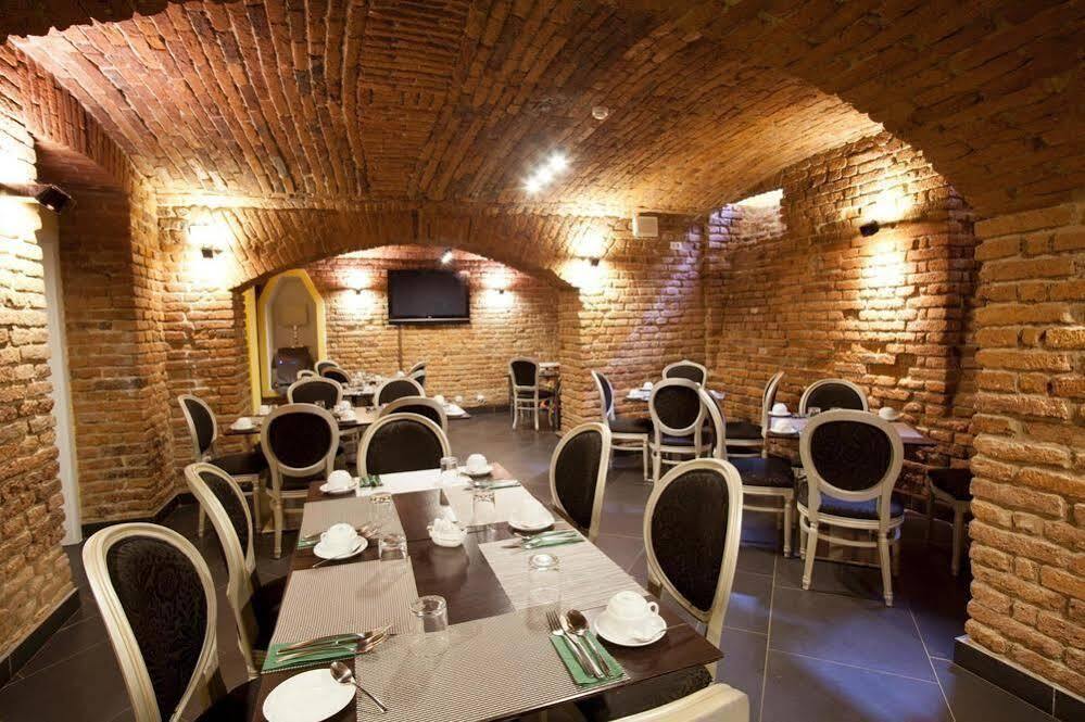 Hotel Assenzio Prague Ngoại thất bức ảnh